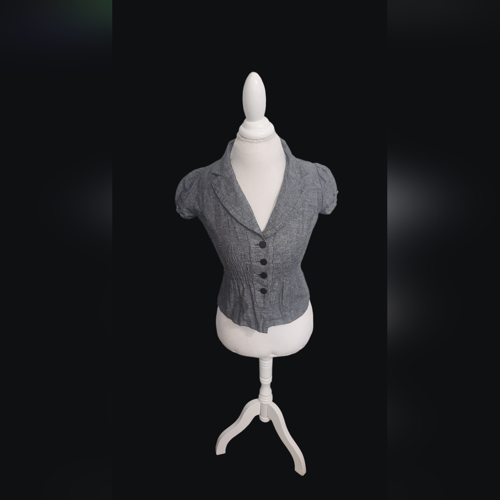 Womens Short Sleeve Button down top  Sz S